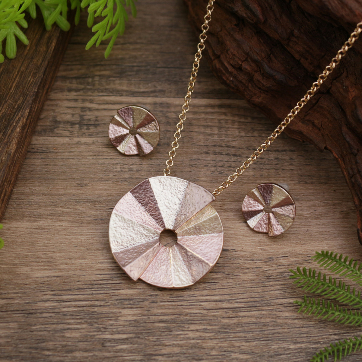 Necklace set