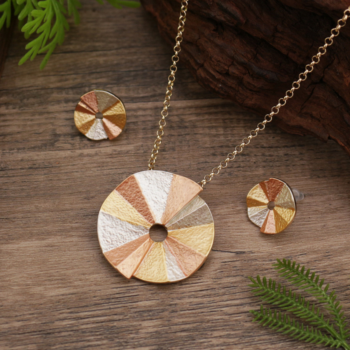 Necklace set