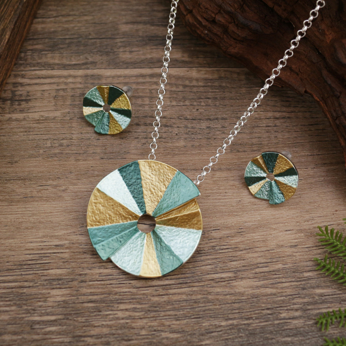 Necklace set