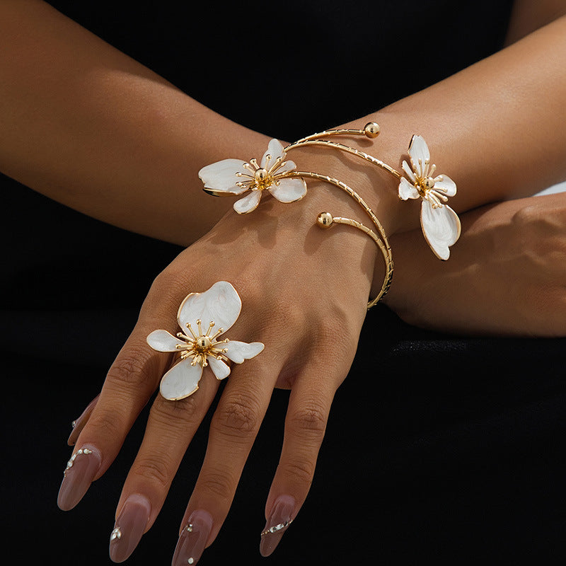 Floral Bracelet Set
