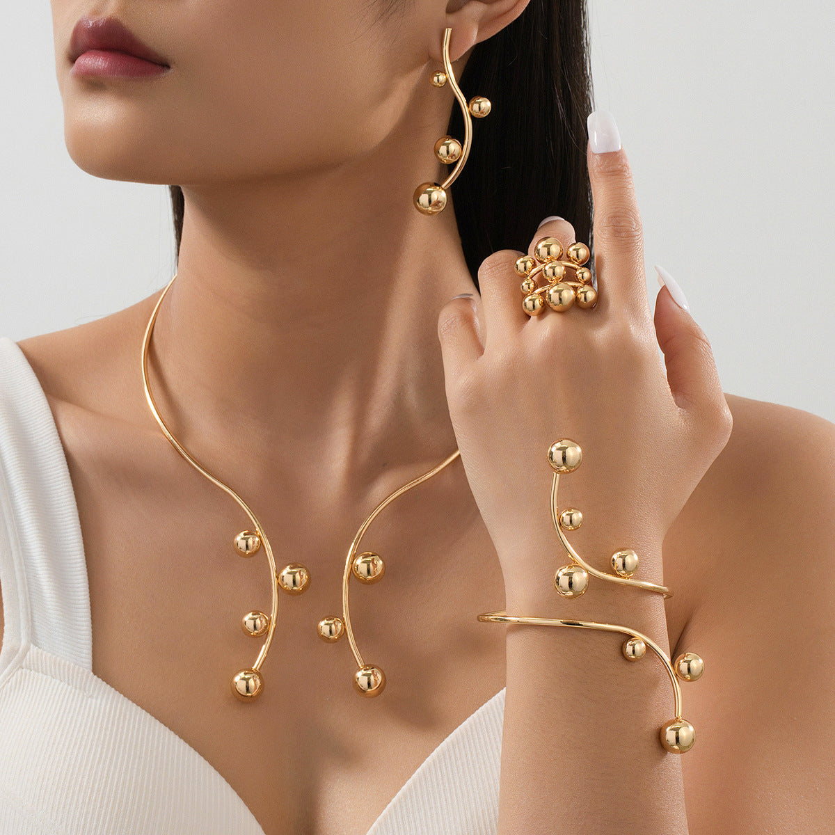 Gold Choker Necklace Set