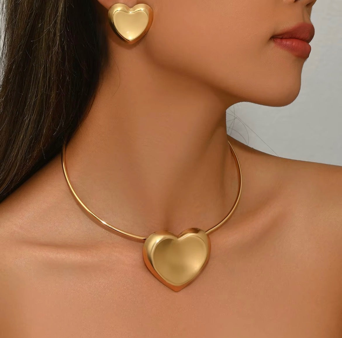 Gold Heart pendant Necklace set