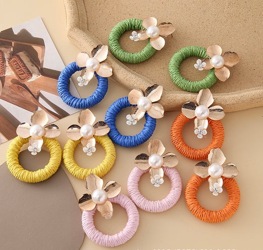 Raffia Hoop Earrings with metal flower