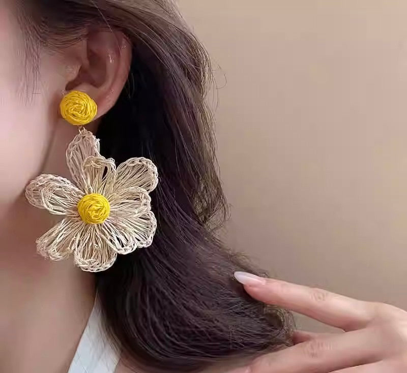 crocheted flower stud earrings