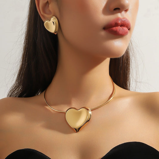 Gold Heart pendant Necklace set