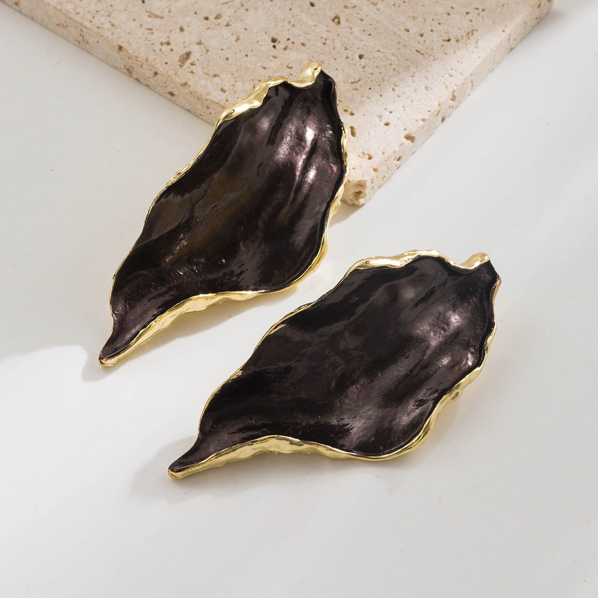 Hanging Leaf Metal earrings