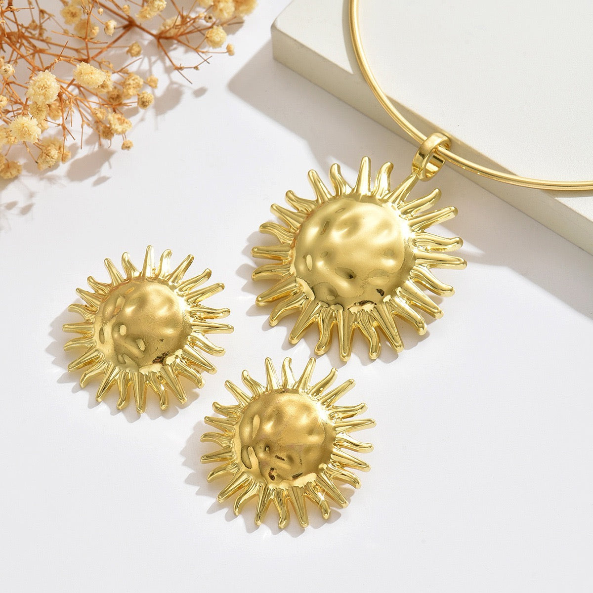 Sun Necklace set