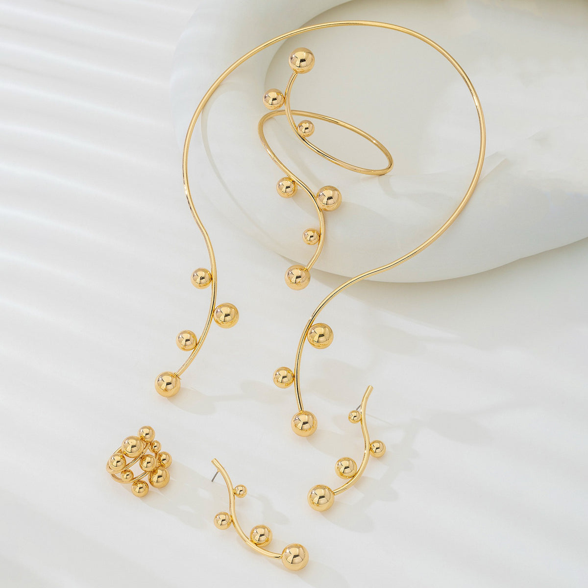 Gold Choker Necklace Set
