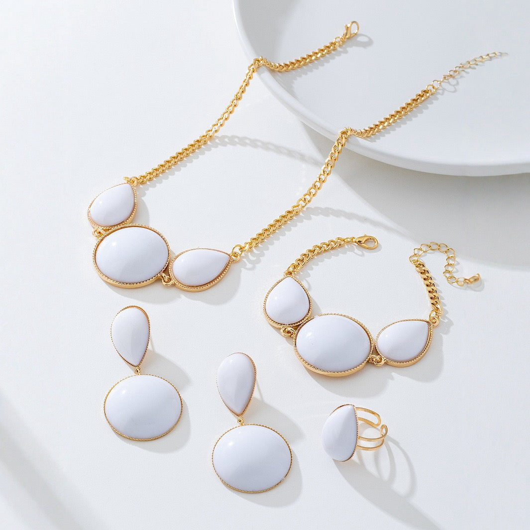White Necklace set